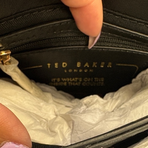 Ted Baker poppy Bag - Picture 4 of 9